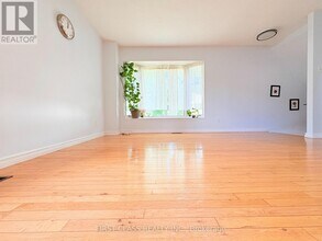 16 Townsend Rd in Toronto, ON - Building Photo - Building Photo