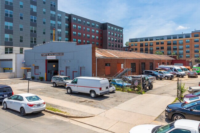 Alate Old Town 62+ Senior Living in Alexandria, VA - Building Photo - Building Photo