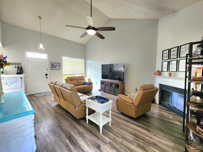 589 Bobwhite Pl in Pensacola, FL - Building Photo - Building Photo