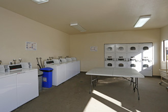 Woodside Park in Salinas, CA - Building Photo - Interior Photo