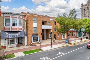 41 S Broad St in Woodbury, NJ - Building Photo