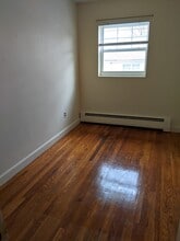 14A Grove St in Arlington, MA - Building Photo - Building Photo