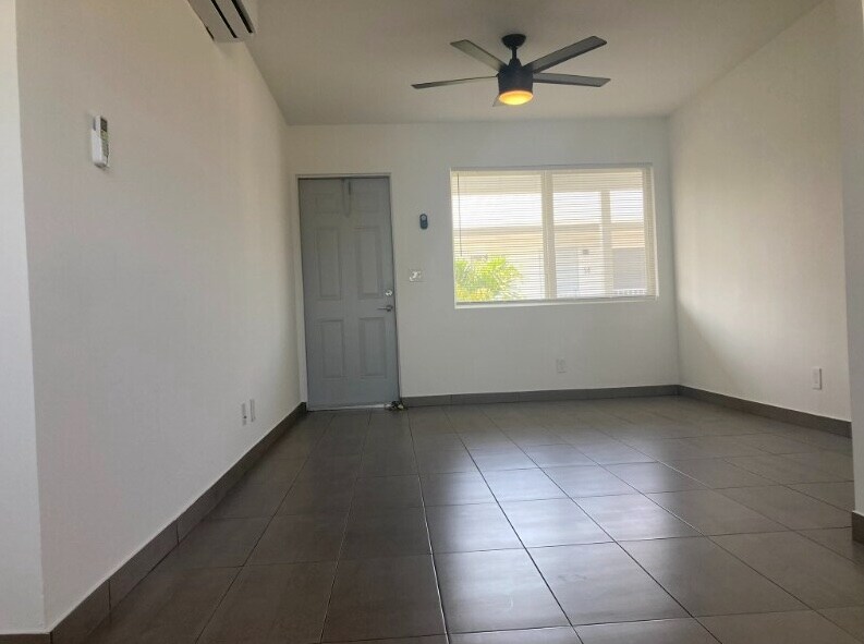 3201 Broadway in West Palm Beach, FL - Building Photo