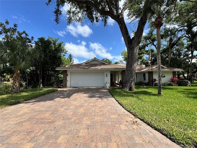 3601 Garden Lakes Clenet in Bradenton, FL - Foto de edificio - Building Photo