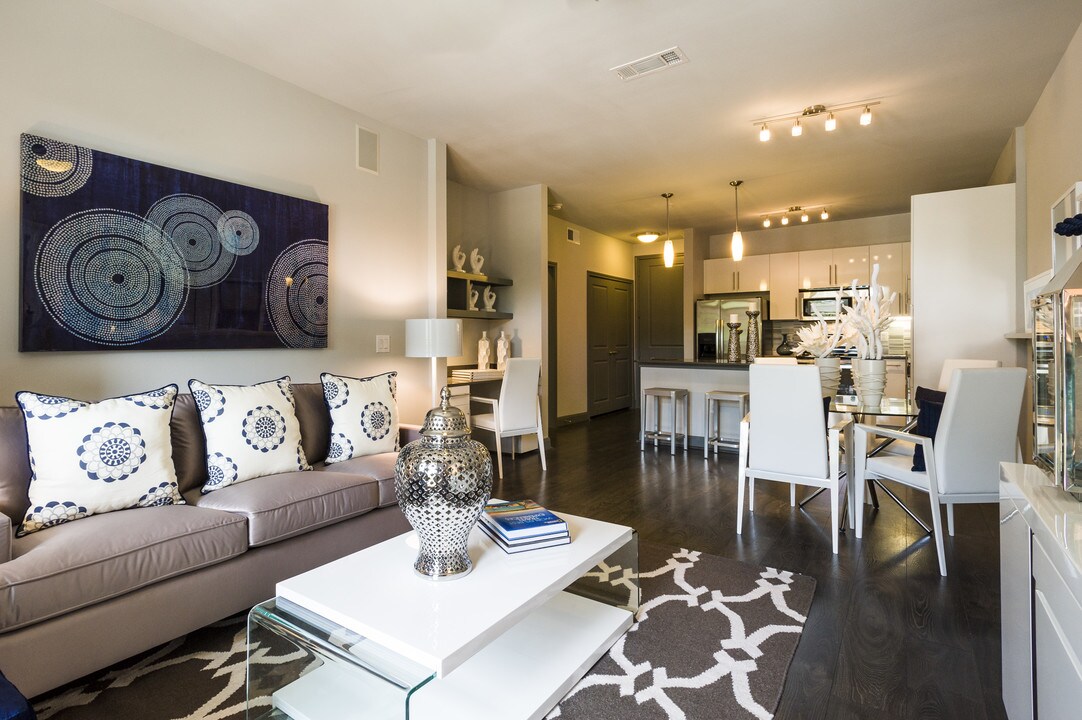 Pearl Greenway Photo