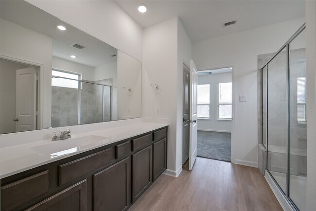 4918 Eldorado Rose Pl