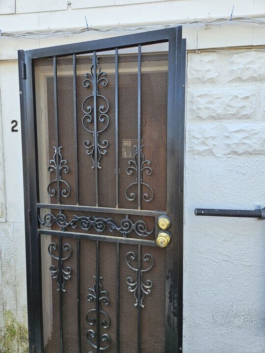16 S Grandview Ave in Daytona Beach, FL - Building Photo