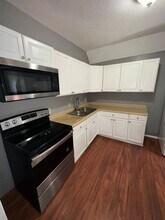 220 E 27th St in Minneapolis, MN - Building Photo - Building Photo