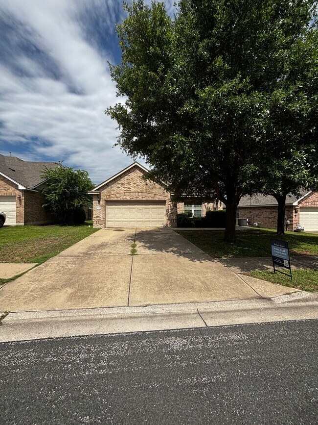 property at 3906 Links Ln