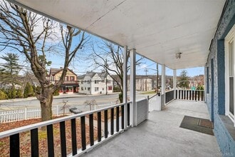 364 Ashford Ave, Unit 2E in Dobbs Ferry, NY - Building Photo - Building Photo