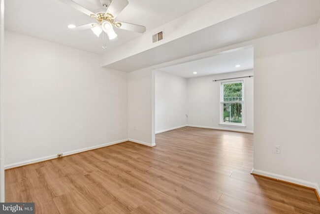 3881 Persimmon Cir in Fairfax, VA - Building Photo - Building Photo