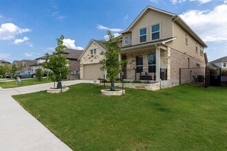 120 Lenera Dr in Liberty Hill, TX - Building Photo - Building Photo