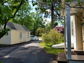 9 Abbott St, Unit 1st Floor in Nashua, NH - Foto de edificio - Building Photo