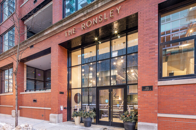 The Ronsley in Chicago, IL - Building Photo - Building Photo