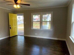 578 Oakhurst Dr in Marietta, GA - Building Photo - Building Photo