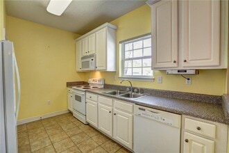 4620 Twin Hickory Lake Dr in Glen Allen, VA - Building Photo - Building Photo