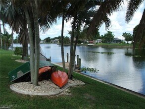 613 SE 21st St in Cape Coral, FL - Building Photo - Building Photo