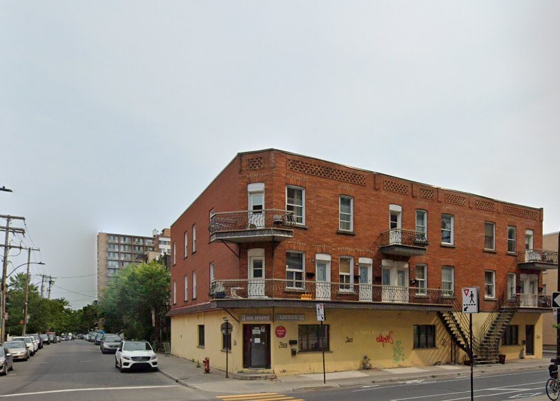 250-266 Laurier Av E in Montréal, QC - Building Photo