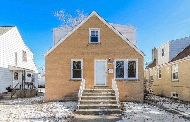 property at 4209 Prairie Ave