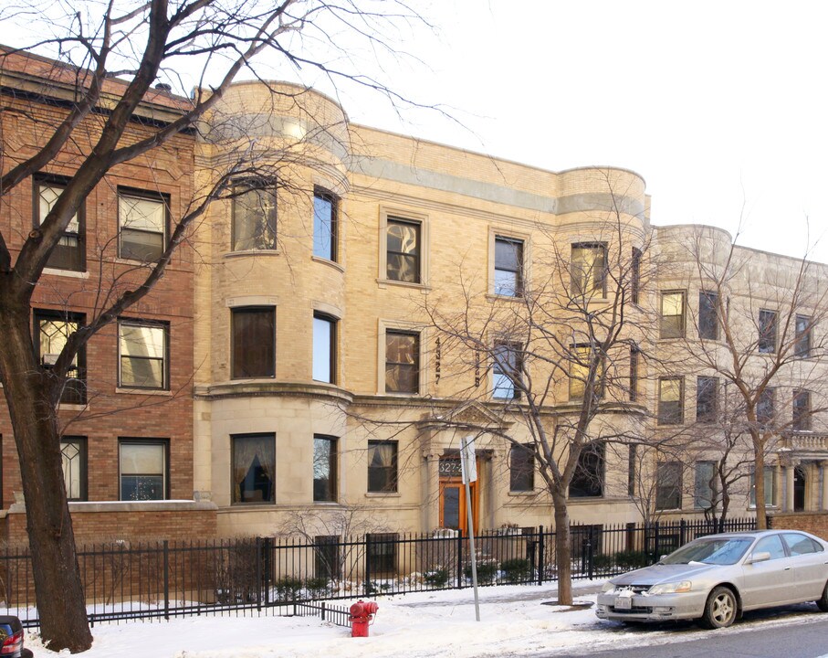 4325-4327 N Hazel St in Chicago, IL - Building Photo