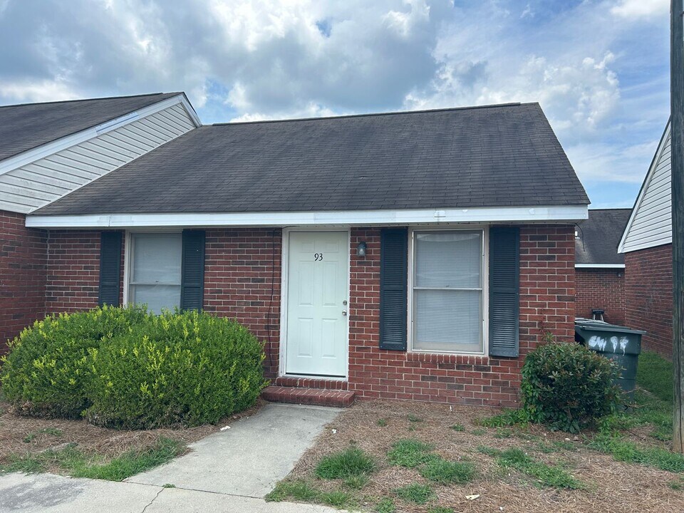 140 Lanier Dr in Statesboro, GA - Building Photo