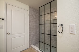 4106 Central Sarasota Pky, Unit 1034 in Sarasota, FL - Building Photo - Building Photo