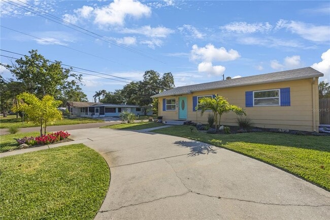 702 Gray St S in Gulfport, FL - Building Photo - Building Photo