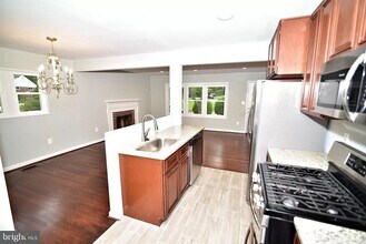 6900 Lansdale St in District Heights, MD - Foto de edificio - Building Photo