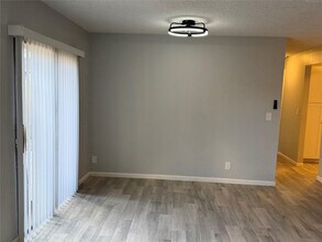 6522 Harbour Rd in North Lauderdale, FL - Building Photo - Building Photo