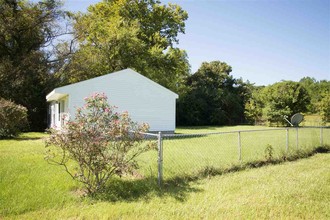 292 Union Chapel Church Rd in Richlands, NC - Building Photo - Building Photo