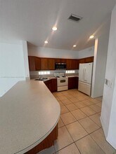 1309 Alicante Ct in Riviera Beach, FL - Foto de edificio - Building Photo