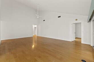 187 Harbourside Cir in Jupiter, FL - Foto de edificio - Building Photo