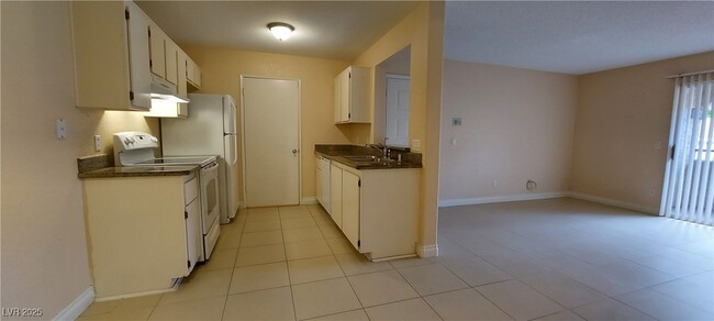 property at 230 Mission Newport Ln