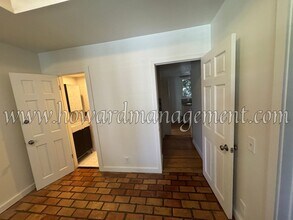 2421 California Ave in Santa Monica, CA - Building Photo - Building Photo