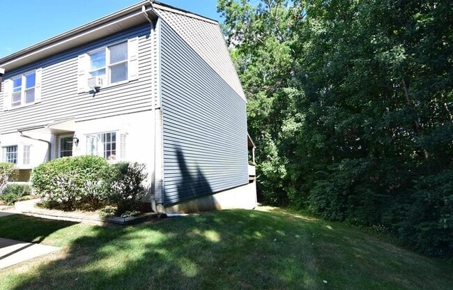 property at 2095 Mary Ellen Ln