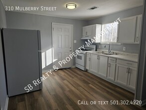 310 Mulberry St in Jacksonville, AR - Foto de edificio - Building Photo