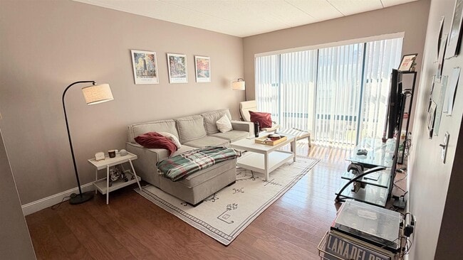 170 Gore St, Unit 212 in Cambridge, MA - Building Photo - Building Photo