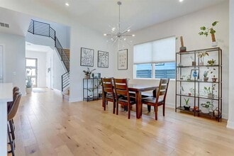 7008 Zachary Dr in Austin, TX - Building Photo - Building Photo