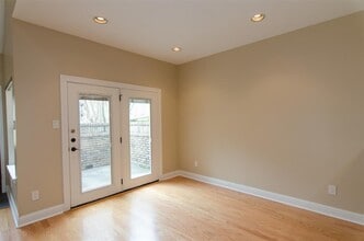 10819 Crown Colony Dr in Austin, TX - Building Photo - Building Photo