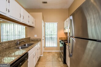 6350 Laurel Post Dr in Lithonia, GA - Building Photo - Building Photo