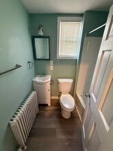 15 Huntington St in New London, CT - Building Photo - Building Photo