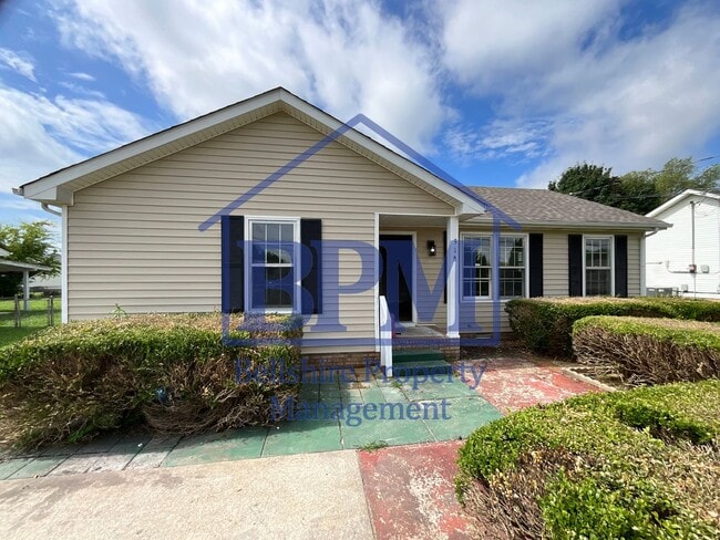 property at 918 Tiny Town Rd