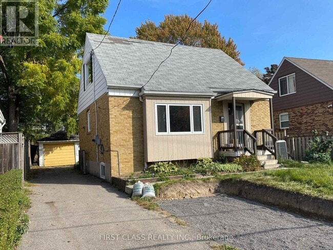 property at 11 Ellington Dr