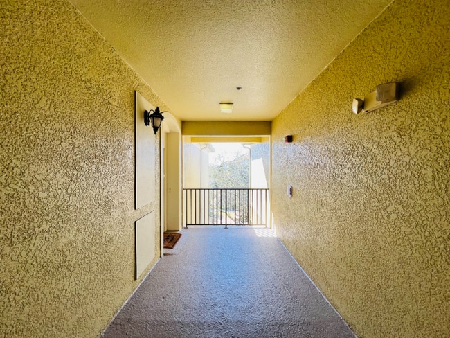 3326 Robert Trent Jones Dr, Unit 40302 in Orlando, FL - Building Photo - Building Photo