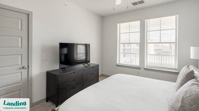 100 Wildwood Ct, Unit 528 in Birmingham, AL - Building Photo - Building Photo