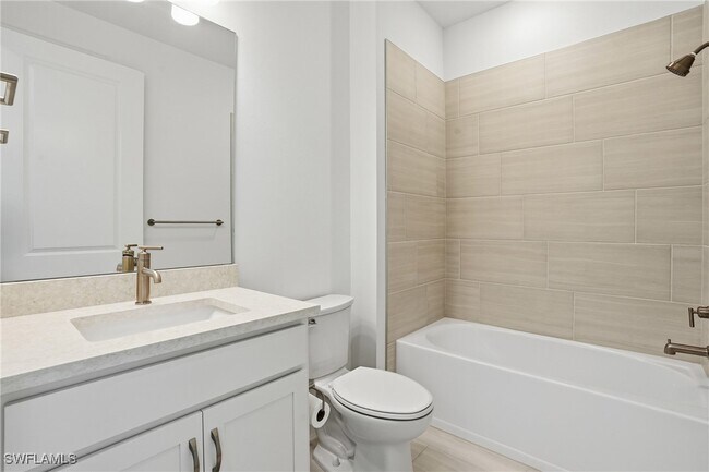 property at 1954 Fresno Ave