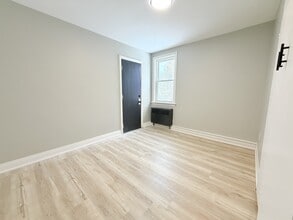 1742 Confederation Line in Sarnia, ON - Building Photo - Building Photo