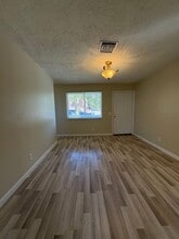 1215 N 16th St in Fort Pierce, FL - Building Photo - Building Photo