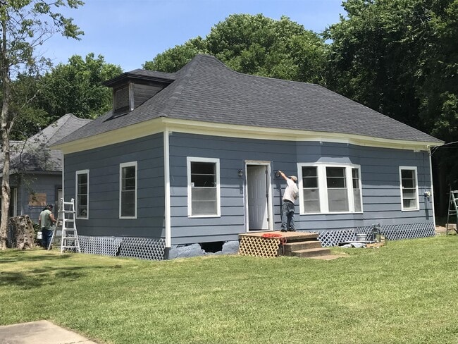 property at 213 S 16th St