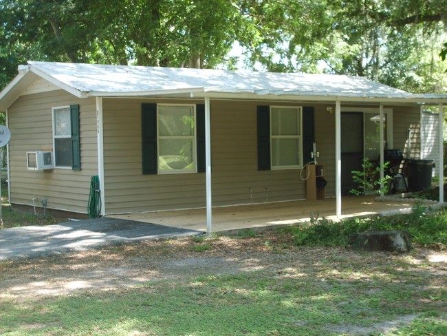 11010 Jim John Ln in Seffner, FL - Building Photo - Building Photo